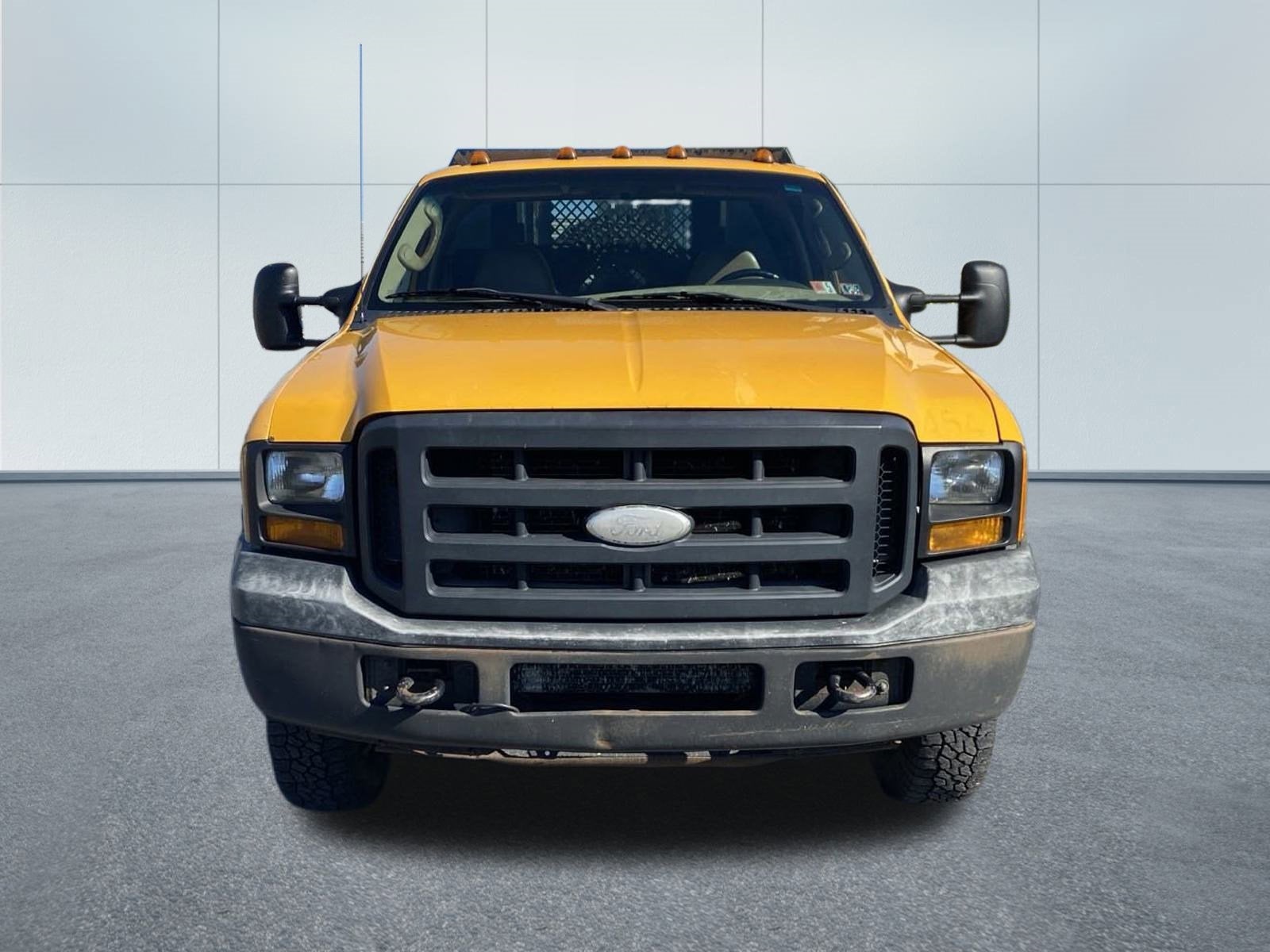 2007 Ford F-350 Chassis XL
